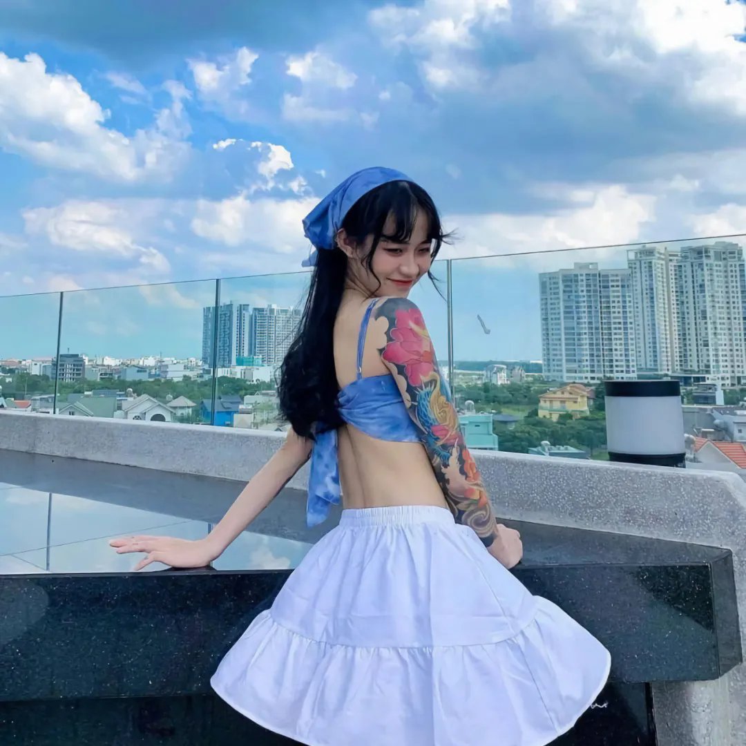 山路 海报